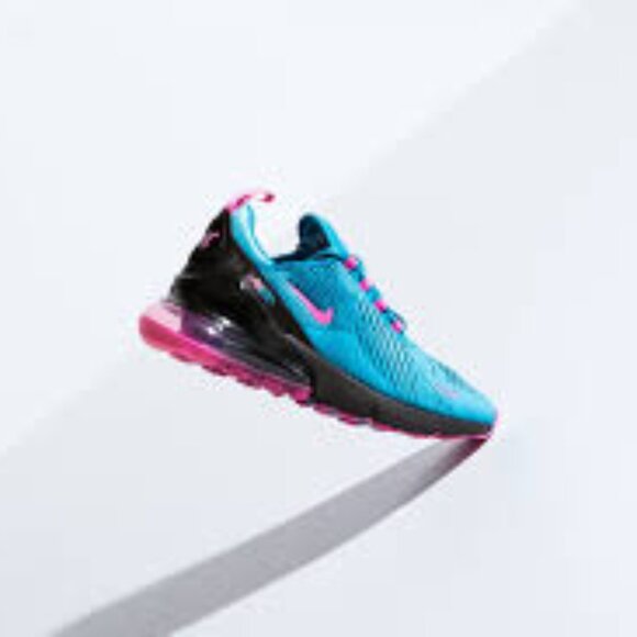 Athletic_Shoes